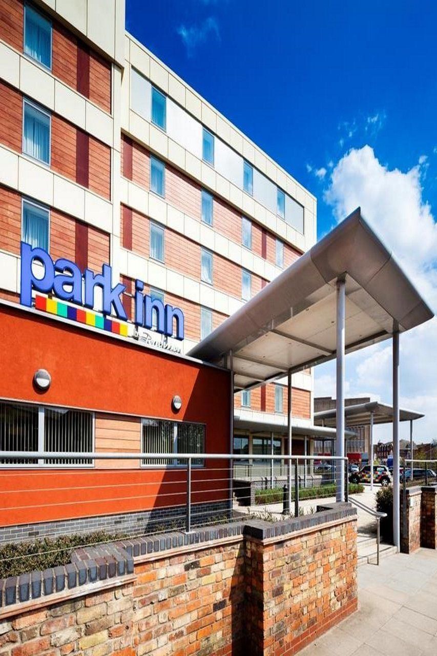 Park Inn By Radisson Peterborough Exterior foto